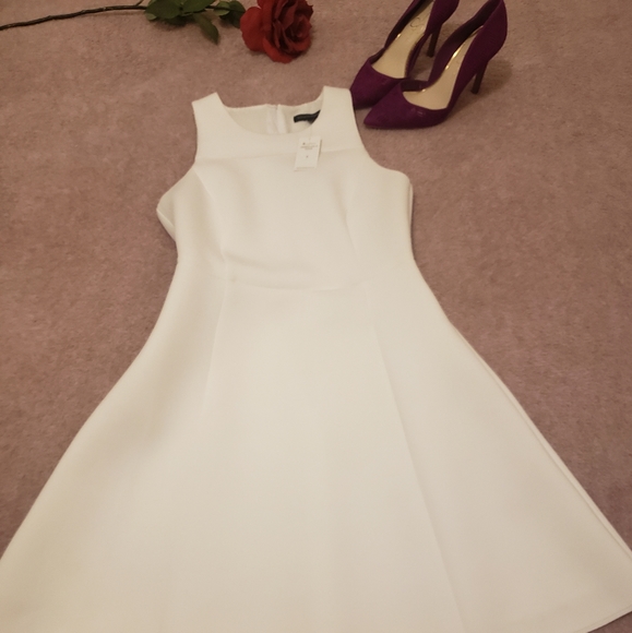 Banana Republic Puff White Dress - Picture 3 of 10
